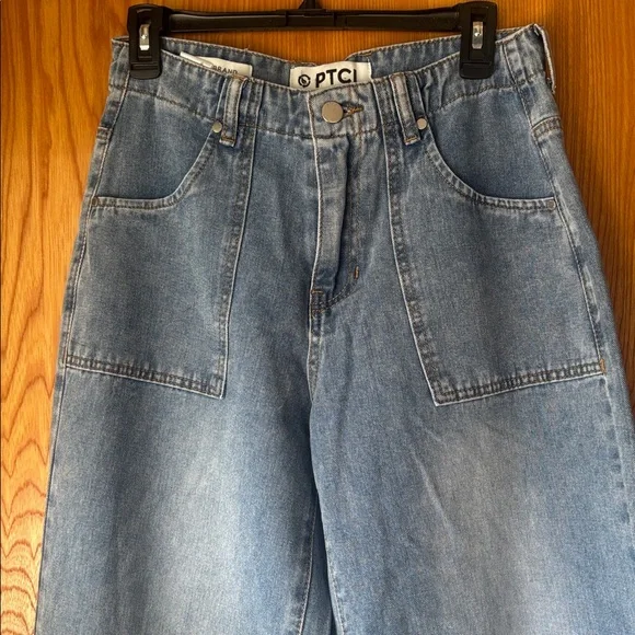 PTCL Classic Blue Wide-Leg Women Jeans - Picture 6 of 6